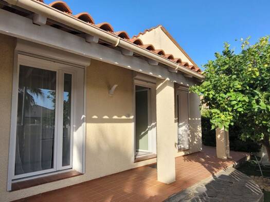 Maison de plain-pied à vendre 297 000 € 6 pièces 4 chambres 104 m² 283 m² de terrain Sud Pia 66380