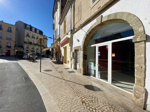 Local commercial à louer 950 € 95 m² de surface de vente Allées Paul Riquet Béziers 34500