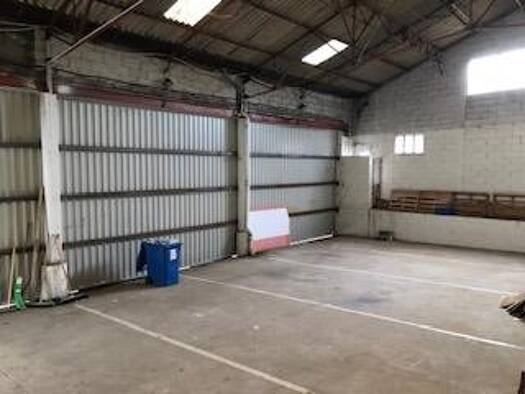 Local commercial à louer 1 238 € 510 m² de surface de vente Les Vignes-Soudanas Panazol 87350