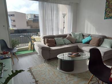 Appartement à louer 610 € 2 pièces 1 chambre 51 m² Étage 1/3 Lannion 22300