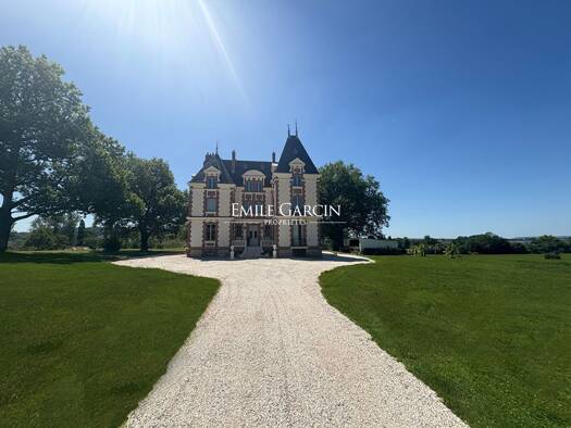 Demeure à vendre 4 950 000 € 23 pièces 6 chambres 560 m² 78 056 m² de terrain Pont-l'Évêque 14130