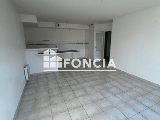 Appartement à louer 890 € 4 pièces 3 chambres 75,9 m² 2ème étage Sainte Anne-Gare-Leconte de Lisle Dinan 22100