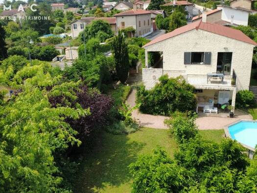 Maison à vendre 740 000 € 8 pièces 6 chambres 180 m² 1 000 m² de terrain La Tour-de-Salvagny 69890