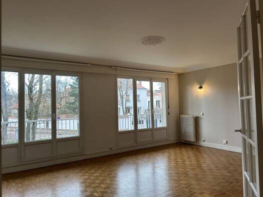 Appartement à louer 2 508 € 4 pièces 3 chambres 112,5 m² Étage 1/3 Porte de Nogent Nogent-sur-Marne 94130