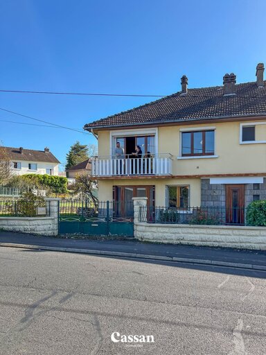 Maison à vendre 158 900 € 6 pièces 4 chambres 130 m² 449 m² de terrain Zone Verte Aurillac 15000