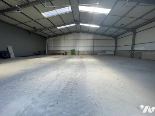 Local commercial à vendre 413 000 € 720 m² de surface de vente Passel 60400