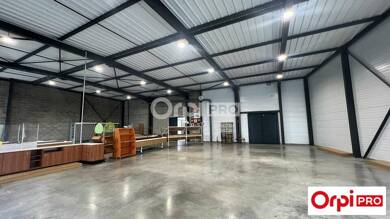 Local commercial à louer 4 900 € 298 m² de surface de vente Valence 26000