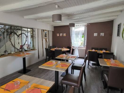 Boutique à vendre Fonds de commerce 119 000 € 252 m² de surface de vente Chamboret 87140