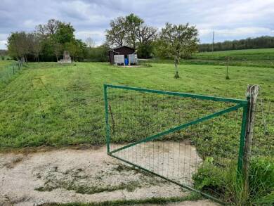 Propriété de loisirs à vendre 33 000 € 4 906 m² de terrain Dame-Marie-les-Bois 37110