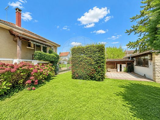 Maison à vendre 275 000 € 4 pièces 3 chambres 87 m² 494 m² de terrain Villefranche-sur-Saône 69400