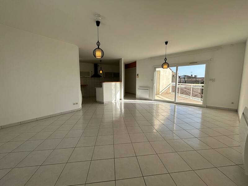 Maison à louer, 92m², JONZAC