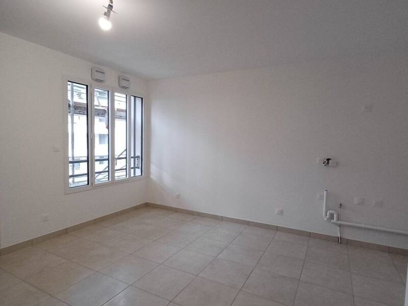 Maison à louer, 64m², LYON 8E