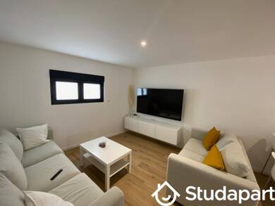 Appartement à louer 520 € 1 pièce 3 chambres 12 m² RDC Bas Cenon-cours Victor Hugo-Gambetta Cenon 33150