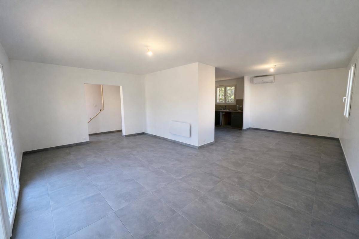 Maison à vendre, 113m², SAINT MITRE LES REMPARTS