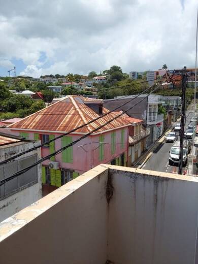 Appartement à vendre 122 000 € 4 pièces 3 chambres 110,9 m² Basse-Terre 97100