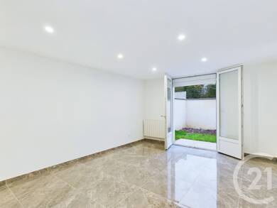 Maison à vendre 244 000 € 3 pièces 2 chambres 60 m² Trappes 78190