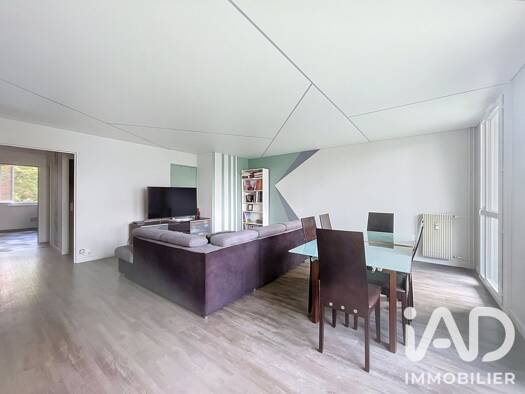 Appartement à vendre 132 000 € 3 pièces 2 chambres 75,89 m² Étage 1/4 Rabière Joué-lès-Tours 37300