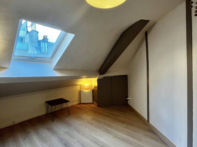 Maison à louer, 14m², PARIS 18E