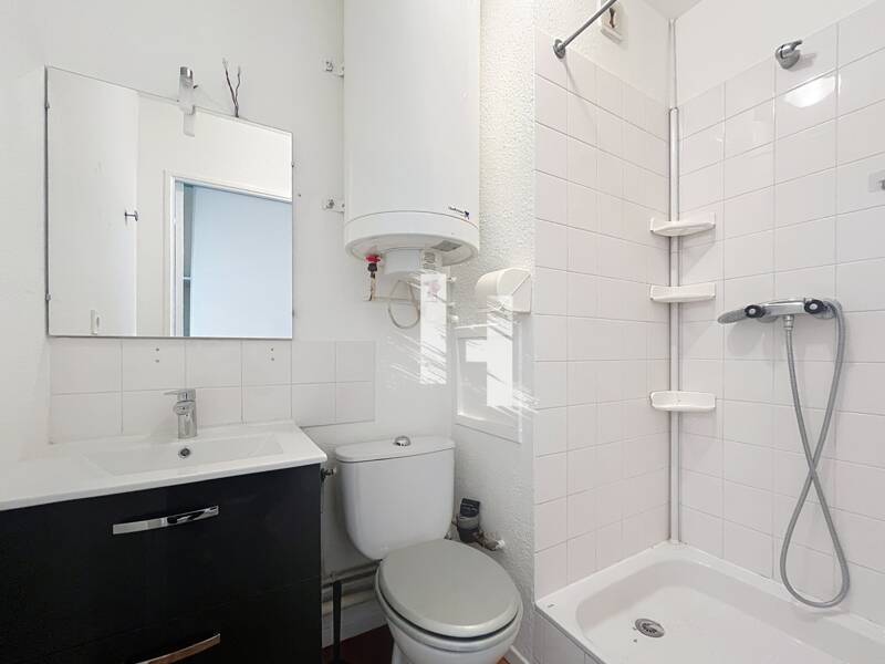 Maison à louer, 18m², LYON 8E