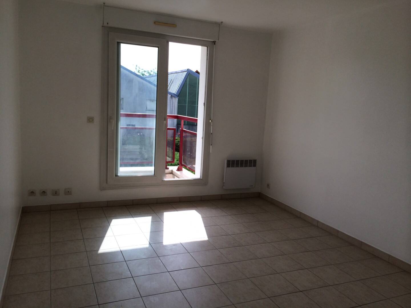 Maison à louer, 23m², SAINT MAUR DES FOSSES