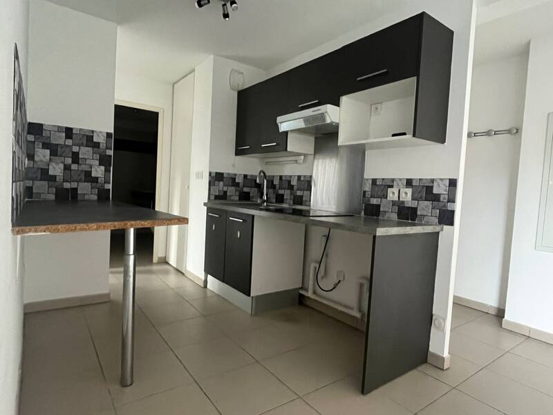 Maison à louer, 69m², SORGUES