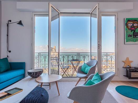 Appartement à vendre 950 000 € 3 pièces 2 chambres 55 m² Étage 2/3 Front de Mer Biarritz 64200