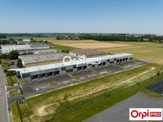 Entrepôt à louer 6 392 € 707 m² d'espace de stockage Seclin 59113