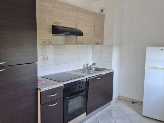Appartement à louer 785 € 2 pièces 1 chambre 53 m² 3ème étage Moulin Clair-Moulin de la Seine Saint-Fargeau-Ponthierry 77310