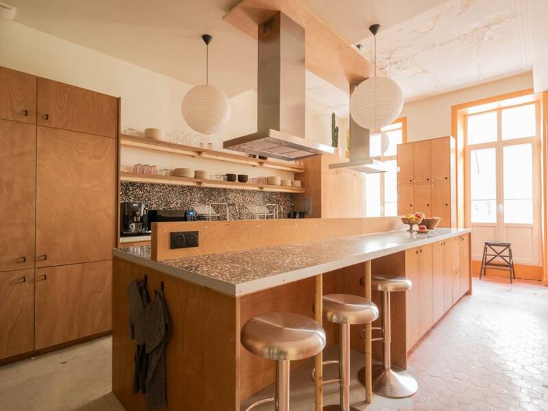 Maison à louer, 468m², MARSEILLE 4E