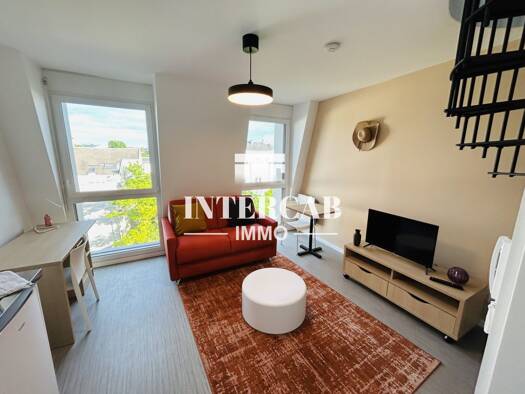 Duplex à louer 860 € 2 pièces 1 chambre 31,8 m² Étage 5/5 Barbâtre-Saint Remy-Verrerie Reims 51100