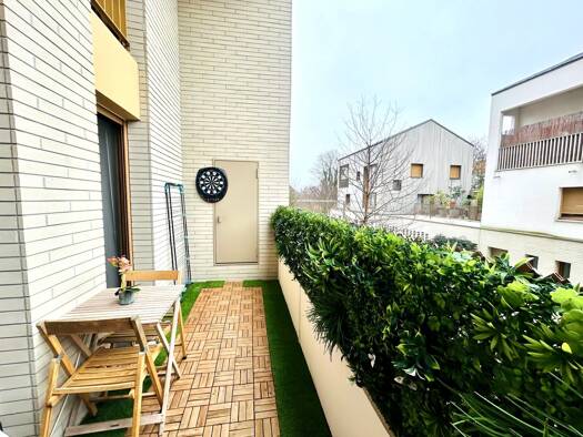 Appartement à vendre 305 000 € 2 pièces 1 chambre 41,4 m² 1er étage Romainville 93230