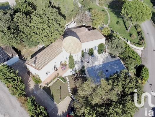 Maison de plain-pied à vendre 439 000 € 8 pièces 4 chambres 209 m² 1 648 m² de terrain Donzère 26290