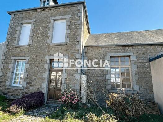 Maison à vendre 204 000 € 4 pièces 3 chambres 106 m² 1 008 m² de terrain Saint-Georges-des-Groseillers 61100