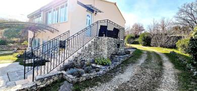 Maison à vendre 399 000 € 5 pièces 3 chambres 135 m² 2 500 m² de terrain Gargas 84400