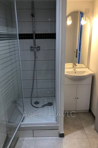 Appartement à louer 635 € 2 pièces 1 chambre 23 m² RDC Arles 13200