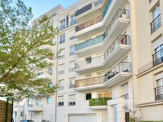 Appartement à vendre 155 150 € 1 pièce 28,94 m² Étage 3/6 Maltournee Neuilly-Plaisance 93360