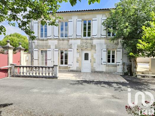 Maison à vendre 278 000 € 6 pièces 4 chambres 199 m² 493 m² de terrain Ars 16130
