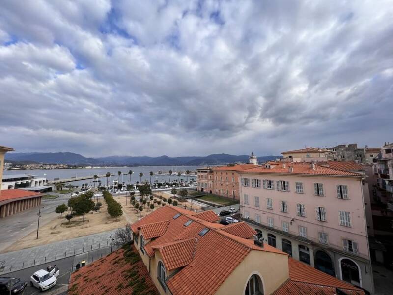 Maison à louer, 44m², AJACCIO