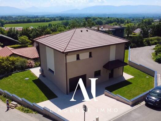 Maison à vendre 740 000 € 5 pièces 4 chambres 169 m² 646 m² de terrain Échenevex 01170