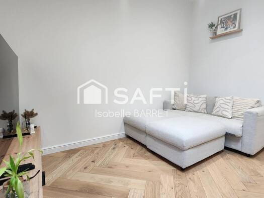 Appartement à vendre 235 000 € 2 pièces 1 chambre 40 m² Étage 2/2 Jonage 69330