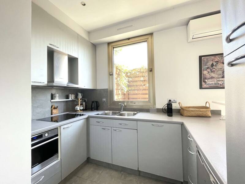 Maison à louer, 42m², PARIS 8E