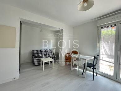 Appartement à louer 403 € 1 pièce 20 m² Est Blois 41000