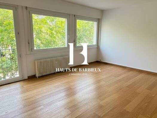Appartement à vendre 255 000 € 2 pièces 1 chambre 59 m² 3ème étage La Madeleine 59110