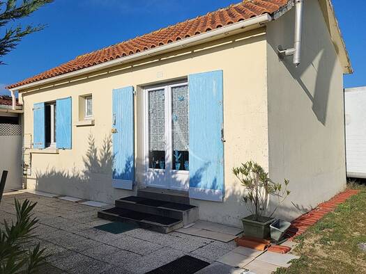 Maison à vendre 175 200 € 2 pièces 1 chambre 30 m² 450 m² de terrain Notre Dame de Monts 85690
