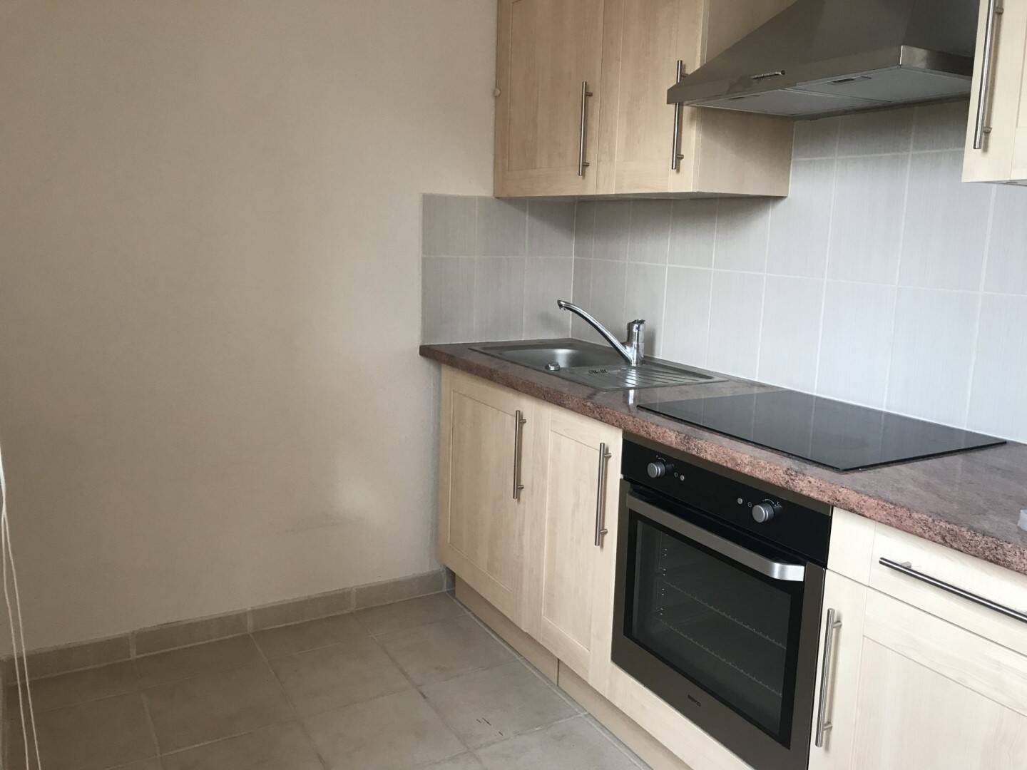 Maison à louer, 34m², MONTIGNY LE BRETONNEUX