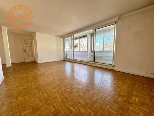 Appartement à vendre 195 000 € 4 pièces 2 chambres 95 m² Étage 3/4 La Duchère Lyon 9ème arrondissement 69009