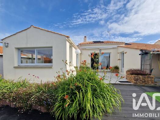 Maison à vendre 364 000 € 6 pièces 3 chambres 140 m² 546 m² de terrain Le Fenouiller 85800
