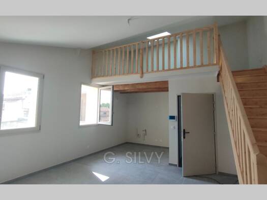 Appartement à vendre 239 000 € 2 pièces 1 chambre 64,4 m² Étage 4/4 Orange 84100