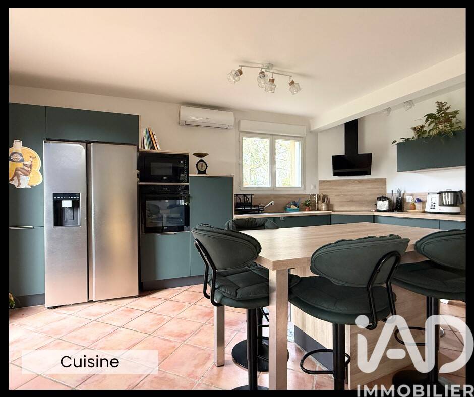 Maison à vendre, 155m², SAINTE FOY DE PEYROLIERES
