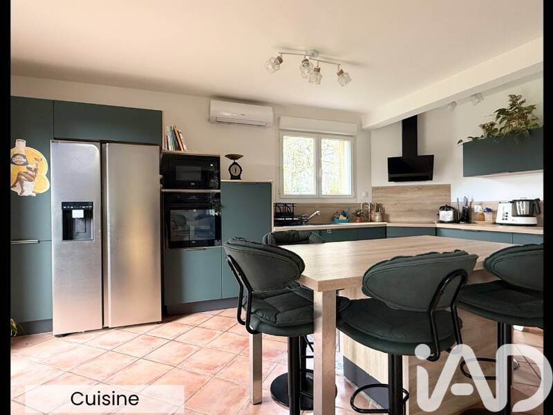 Maison à vendre, 155m², SAINTE FOY DE PEYROLIERES